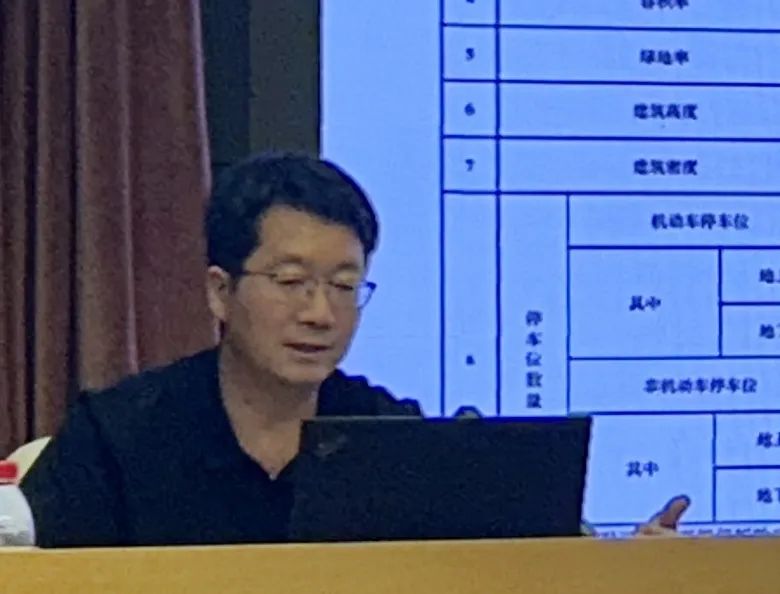 市規(guī)劃自然資源委發(fā)布新版《北京市建設(shè)工程規(guī)劃設(shè)計文件辦理指南——房屋建筑工程》提速工程報審，優(yōu)化營商環(huán)境